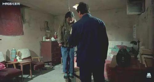 国产恐怖片看门缝视频,国产恐怖片看门缝背后的惊悚秘密